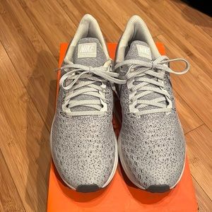 New- Discontinued Nike Pegasus 35